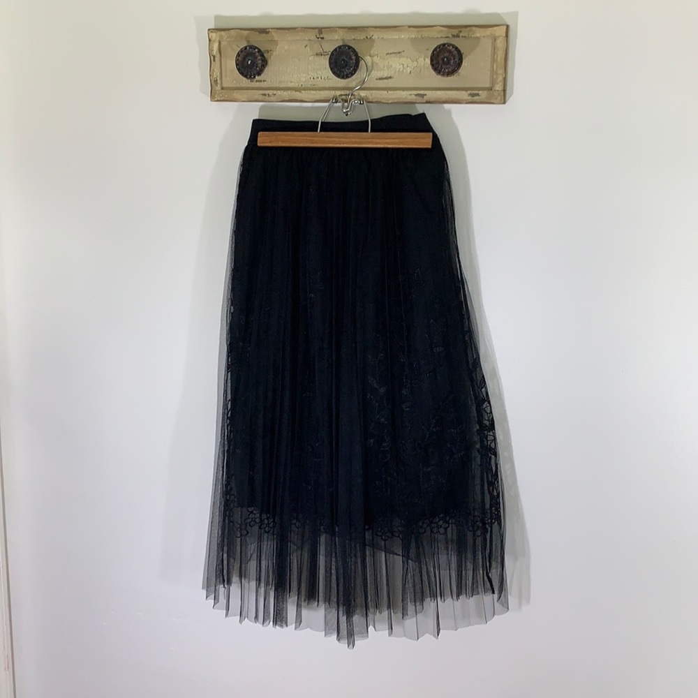 Black skirt,  3 tiers,satin,embroidery lace tule